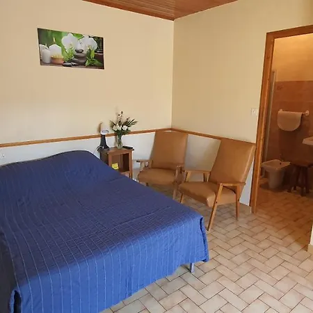 Camat T1 De Plain Pied A La Campagne *